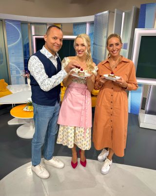 Ahoj a dobré ráno česká televize, sice už je neděle, ale stále vám dlužím krátký report ze středečního vysílání. Pokud...