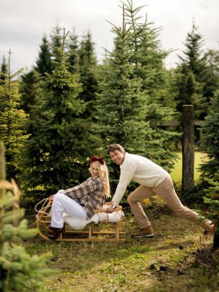 Přeji vám požehnané Vánoce 🤍🎄 Čím jsem starší, tím víc si uvědomuji, že ty největší dárky se do krabiček nevejdou. A kdyby...